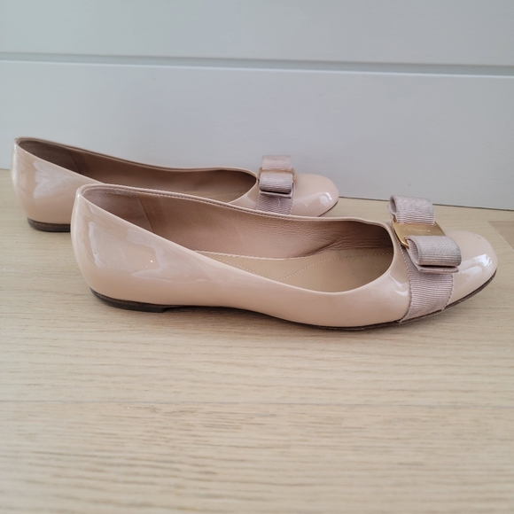 ❤️SALVATORE FERRAGAMO VARINA PATENT LEATHER BALLERINA FLAT (BLUSH PINK) - Picture 6 of 9